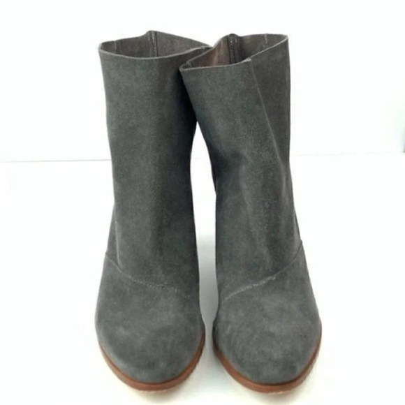 Matt Bernson womens boots size 9 gray suede pull on Wooden wedge ankle booties - Picture 2 of 9